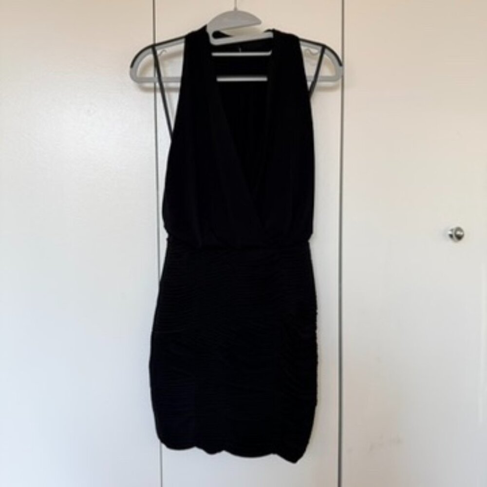 BCBGMaxAzria Black Plunge neckline Ruched Skirt Cocktail Dress